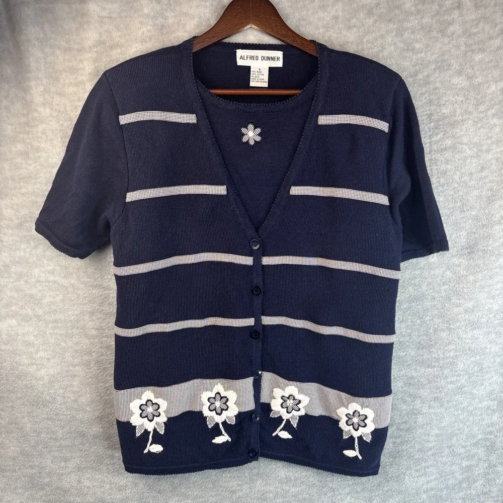 Vintage 90s‎ White Navy Embroidered Floral Faux Sweater Set Top S Dunner Stunner